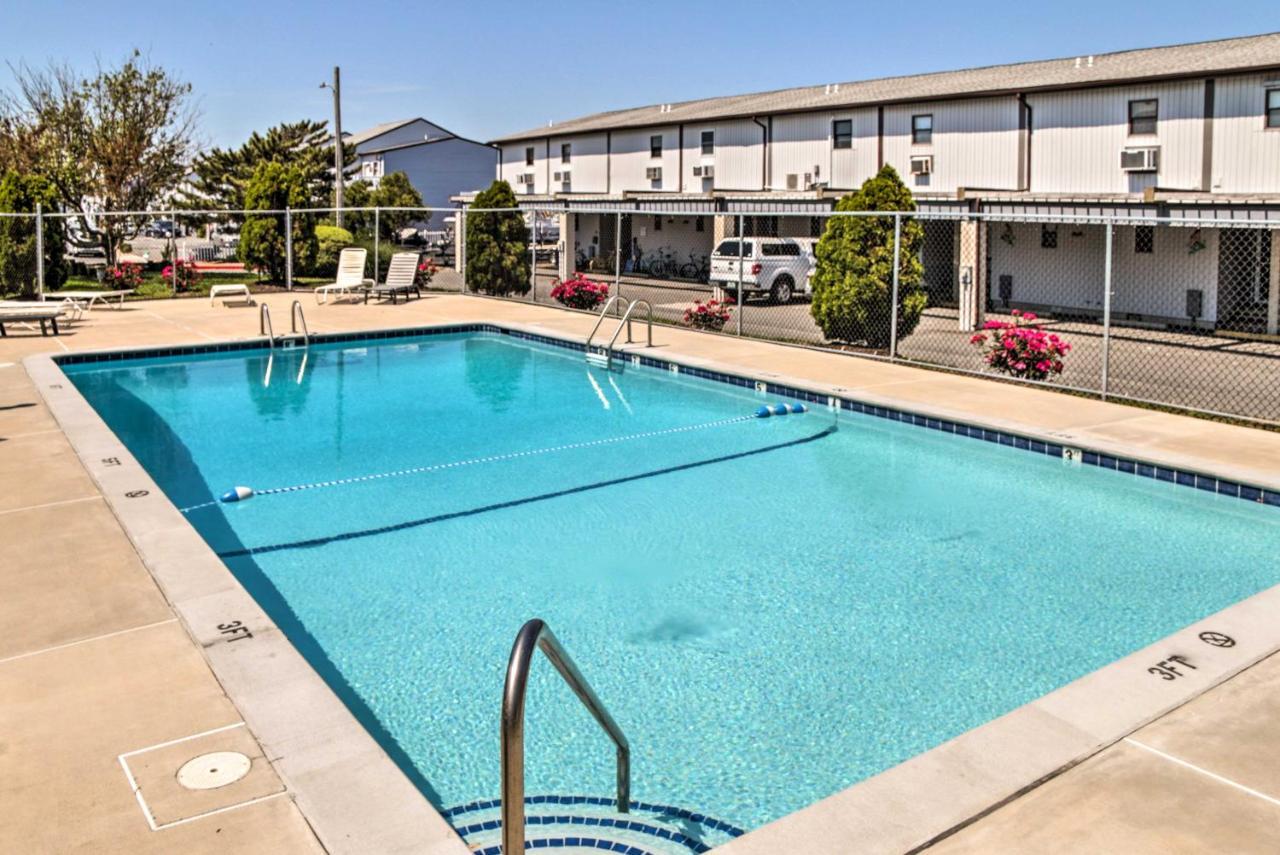 Airy Ocean City Condo On Canal Front With Deck! Exteriör bild