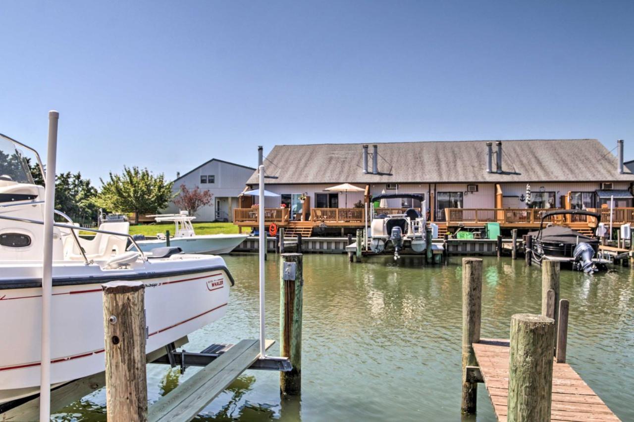 Airy Ocean City Condo On Canal Front With Deck! Exteriör bild