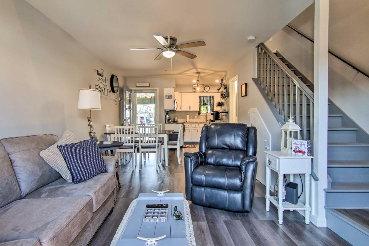 Airy Ocean City Condo On Canal Front With Deck! Exteriör bild